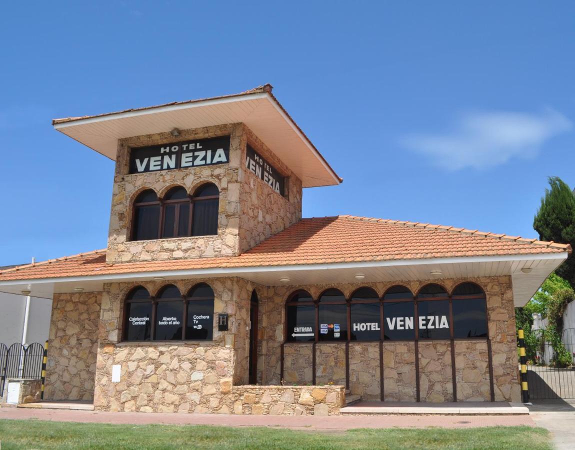 Hotel Venezia Necochea Luaran gambar